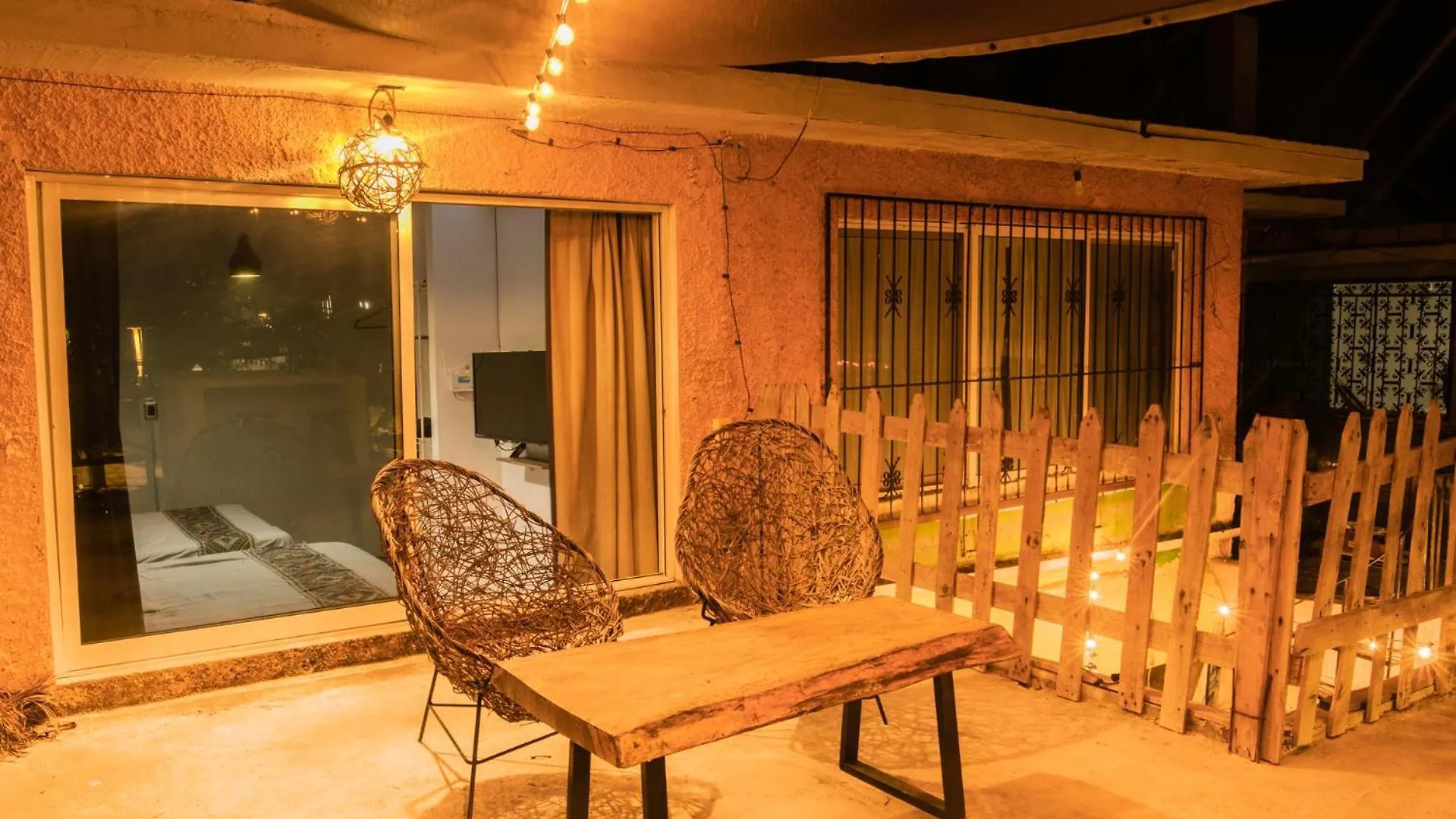 Apartment In The Historic Center With Terrace & High Speed Wifi Bacalar