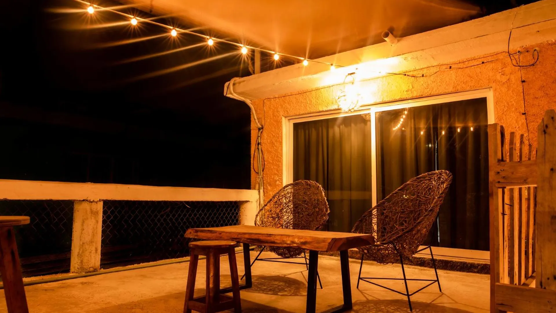 Apartment In The Historic Center With Terrace & High Speed Wifi Bacalar